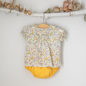 Conjunto camia etampado liberty y cubrepañal