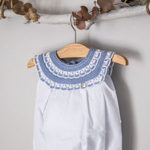 Pelele bebe niño detalle cuello